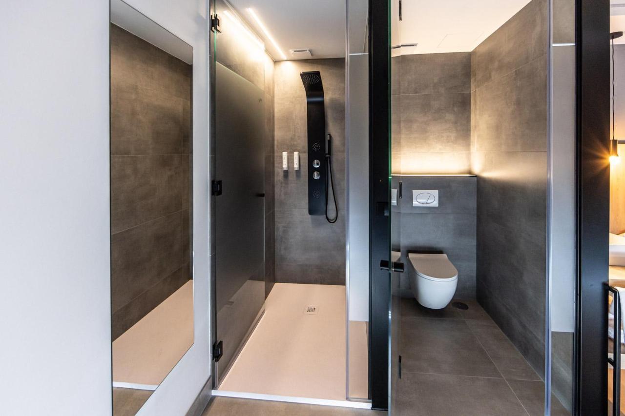 Hospedium Hotel Devalar Do Mar Camarinas Ngoại thất bức ảnh